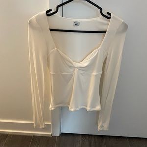 Aritzia Sunday Best twist front top